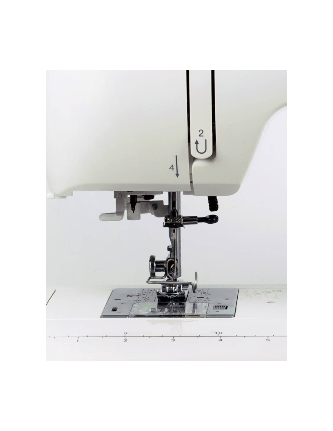 MACCHINA DA CUCIRE NECCHI