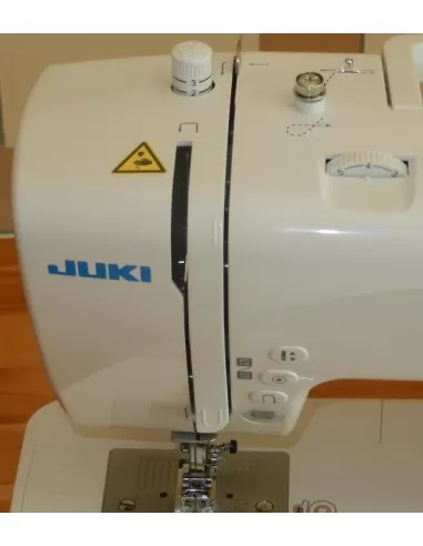 Macchina per Cucire Juki HZL-60H | Pressione del piedino regolabile per cuciture perfette