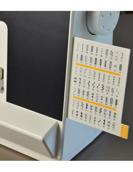 La guida punti a scomparsa è sempre a portata di mano sulla Pfaff Passport 2.0