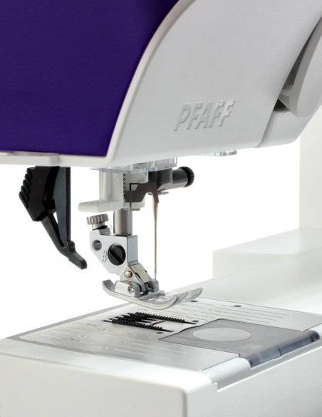 Il sistema IDT è di serie sulla Macchina da Cucire Pfaff Expression 710 per un'esperienza di cucito avanzata