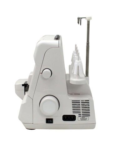 Lunghezza punto regolabile e a portata di mano sulla overlock Juki MO-50eN