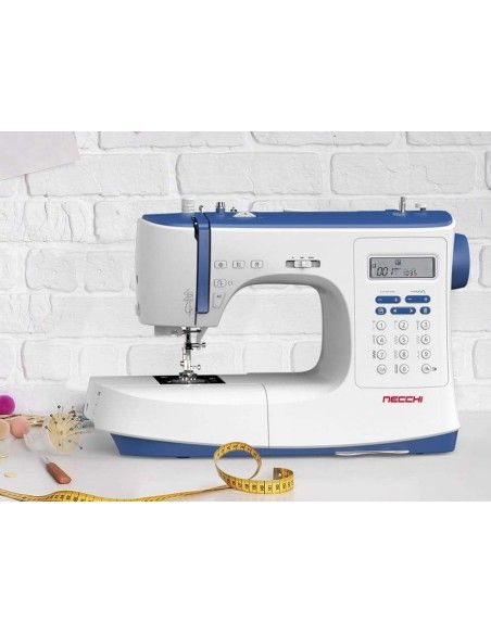 Necchi NC103D nata per facilitarti nel tuo cucito creativo e pratico.