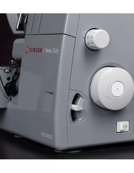 Regolazione lunghezza punto e differenziale trasporto sulla taglia cuci Singer HD0405S