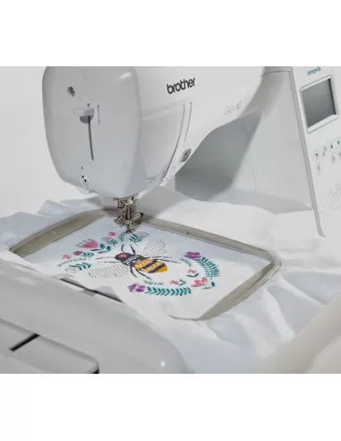 Brother Innov-is F540E embroidering machine with 180x130 hoop