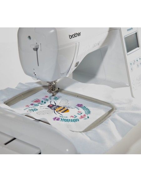 Brother Innov-is F540E embroidering machine with 180x130 hoop