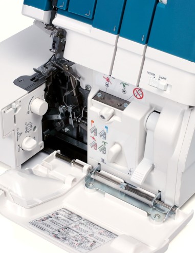 Air-Threading Loopers for the Pfaff Admire Air 5000
Effortlessly thread the machine loopers with the push of a lever