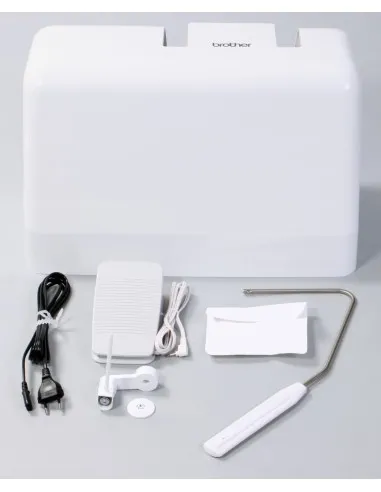 Brother Innov-is F580 with shockproof hard case included