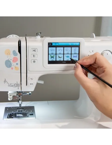 L'écran tactile couleur 3,5" du Necchi NE210