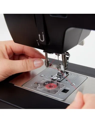 The Singer Heavy Duty 4432 Sterling's automatic needle threader makes threading your machine easy.