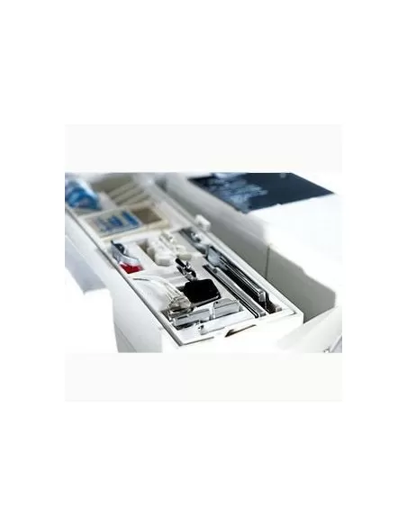 Macchina da Cucire Pfaff Select 4.2 | il pratico porta-accessori per avere sempre tutto a portata di mano