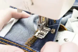 Macchina per cucire con ago