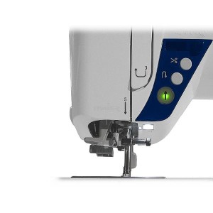 I pulsanti comando per varie funzioni della macchina da cucire Juki G220
