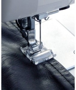 MACCHINA DA CUCIRE SINGER HD 4423 