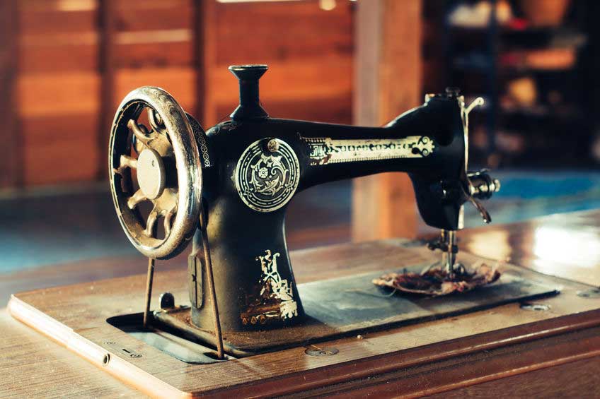 Máquinas de coser antiguas utilizadas por profesionales